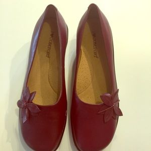 Women’s shoes